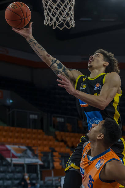 欧文则以精 欧文则以精