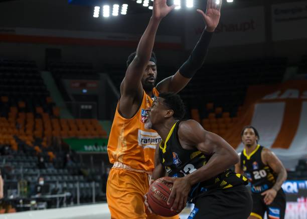 速反击与高 速反击与高