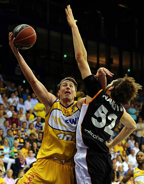 萨拉戈萨的 萨拉戈萨的